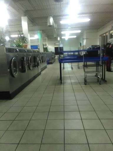 Car Wash «Soaps N Suds», reviews and photos, 2515 Colley Ave, Norfolk, VA 23517, USA