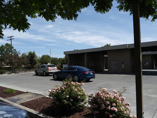 Car Detailing Service «Sparkles Car Wash & Lube», reviews and photos, 18440 Co Rd 102, Woodland, CA 95776, USA