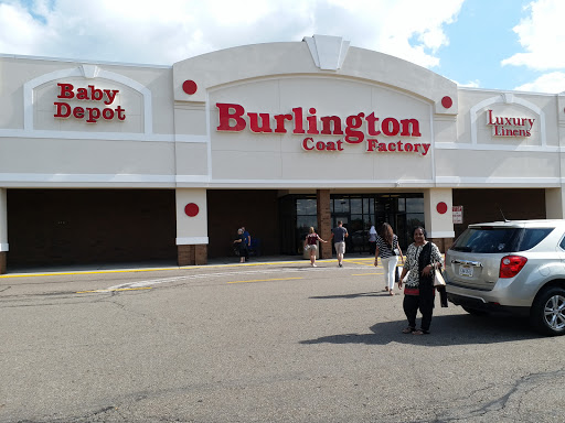Clothing Store «Burlington Coat Factory», reviews and photos, 510 Howe Ave, Cuyahoga Falls, OH 44221, USA
