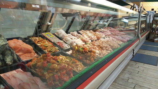 Grocery Store «Redwood Valley Market», reviews and photos, 999 E School Way, Redwood Valley, CA 95470, USA