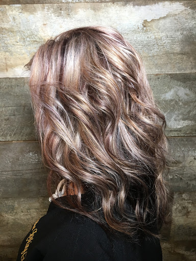 Lounge «Looking Glass Beauty Lounge», reviews and photos, 12717 Hooper Rd, Baton Rouge, LA 70818, USA