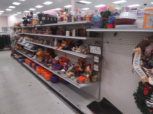 Thrift Store «Goodwill», reviews and photos, 390 Plaza Dr, Folsom, CA 95630, USA