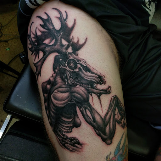 Tattoo Shop «Daybreak Tattoo», reviews and photos, 5817 S Westnedge Ave, Portage, MI 49002, USA