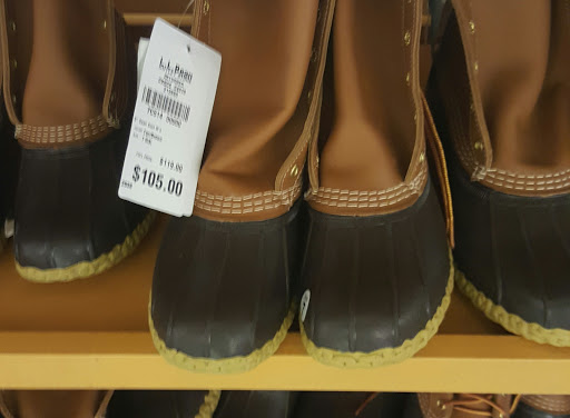 Clothing Store «L.L. Bean Outlet», reviews and photos, 45 Lafayette Rd, North Hampton, NH 03862, USA