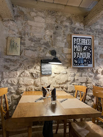 Atmosphère du Restaurant méditerranéen Le Criquet à Arles - n°19