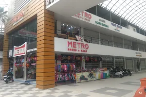 Metro Collections image