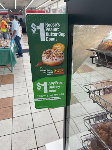 Convenience Store «7-Eleven», reviews and photos, 99-49 Horace Harding Expy, Corona, NY 11368, USA