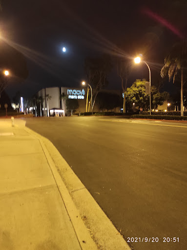 Clothing Store «Old Navy», reviews and photos, 901 S Coast Dr, Costa Mesa, CA 92626, USA