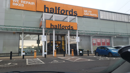 Halfords - Dunstable