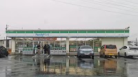 ファミリーマート 鈴鹿一ノ宮店