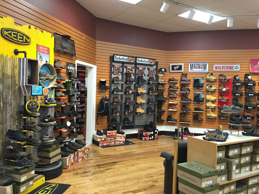 Shoe Store «Savon Shoes Inc», reviews and photos, 471 Main St, Warren, RI 02885, USA