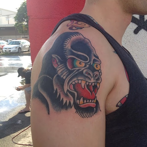 Tattoo Shop «High Seas Tattoo Parlor», reviews and photos, 7522 Melrose Ave, Los Angeles, CA 90046, USA