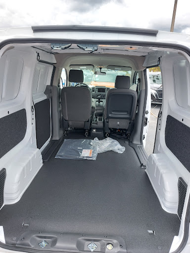 Nissan Dealer «Ferman Nissan Tampa», reviews and photos, 11001 N Florida Ave, Tampa, FL 33612, USA