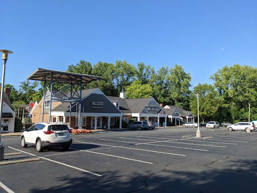 Shopping Mall «Foxcroft East Shopping Center», reviews and photos, 7802 Fairview Rd, Charlotte, NC 28226, USA