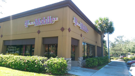 Cell Phone Store «T-Mobile», reviews and photos, 295 S Pompano Pkwy, Pompano Beach, FL 33069, USA