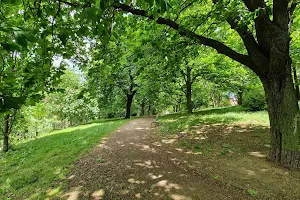 Park Kaštaňák image