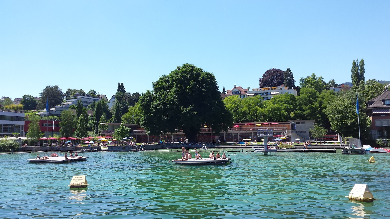Photo de Strandbad Wollishofen et le règlement