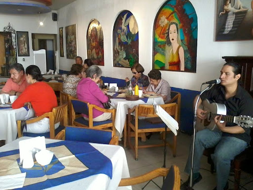 La Gloria de Villa Restaurant Bar