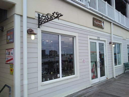 Jewelry Store «Gray Jewelers», reviews and photos, 172 Johns Pass Boardwalk W, Madeira Beach, FL 33708, USA