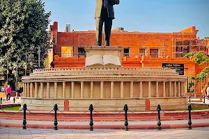 Babasaheb Dr. BR Ambedkar's Parliament-themed statue image