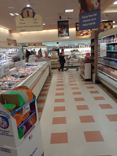 Grocery Store «Market Basket», reviews and photos, 301 Constitution Ave, Littleton, MA 01460, USA