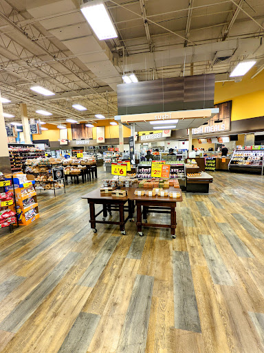 Grocery Store «Kroger», reviews and photos, 15255 Michigan Ave, Dearborn, MI 48126, USA