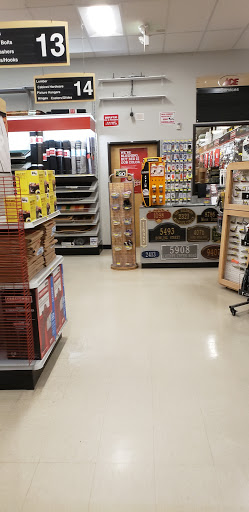 Hardware Store «Lake Oswego Ace Hardware», reviews and photos, 55 S State St, Lake Oswego, OR 97034, USA