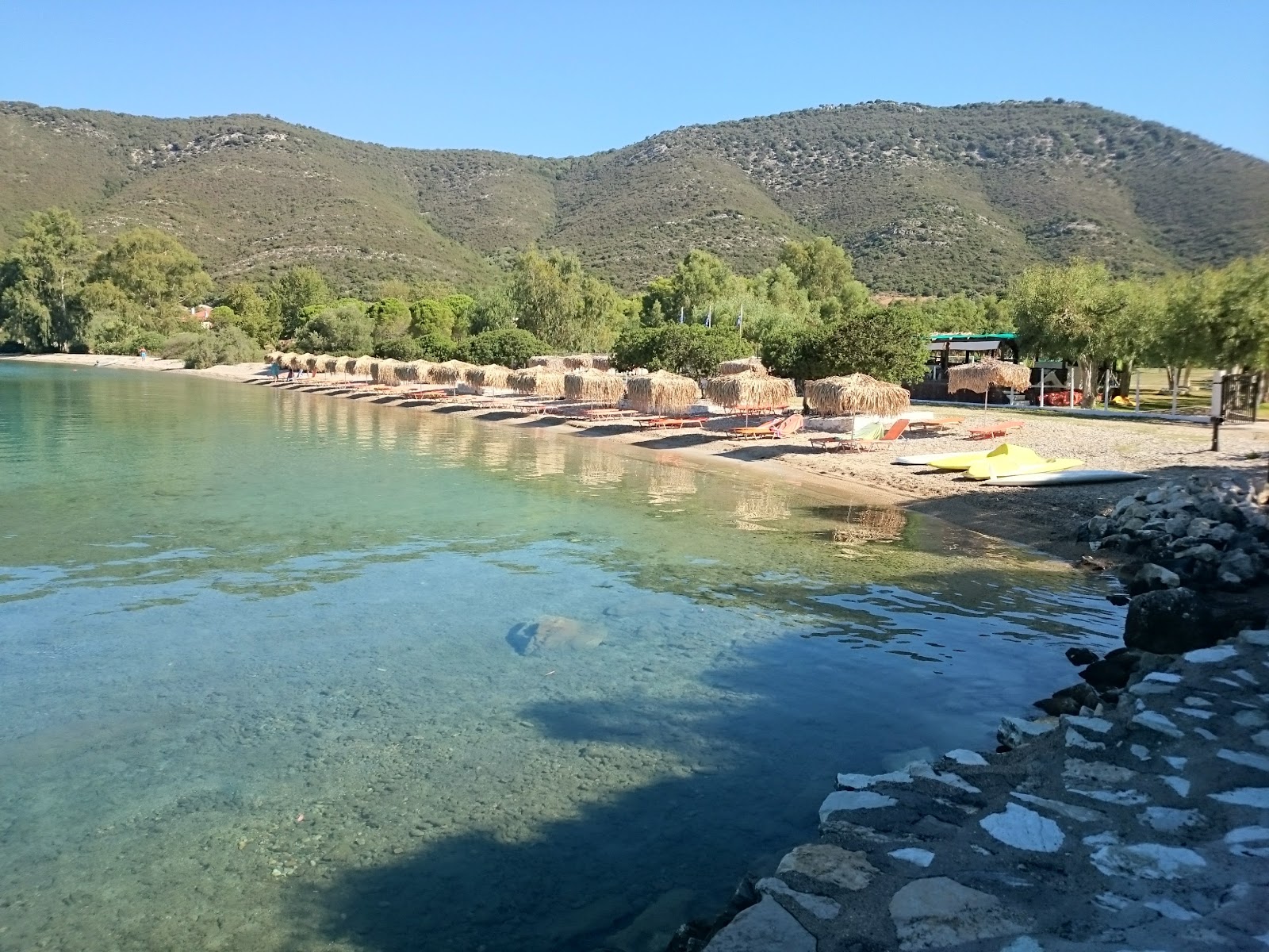 Foto von Varko Strand mit geräumige bucht