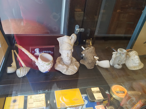 Cigar Shop «W. Curtis Draper Tobacconist», reviews and photos, 699 15th St NW, Washington, DC 20005, USA