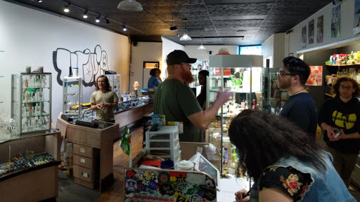 Utopia Pipe Shop, 82 S Main St, Wilkes-Barre, PA 18701, USA, 