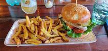 Hamburger du Restaurant Les Balançoires FWI à Terre-de-Haut - n°9