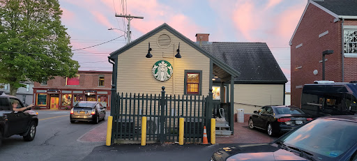 Coffee Shop «Starbucks», reviews and photos, 49 Main St, Freeport, ME 04032, USA