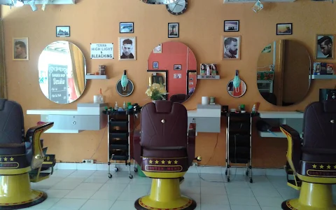 Barbershop Pria image
