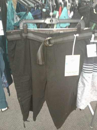 Clothing Store «Burlington Coat Factory», reviews and photos, 4293 Winston Ave #2, Covington, KY 41015, USA