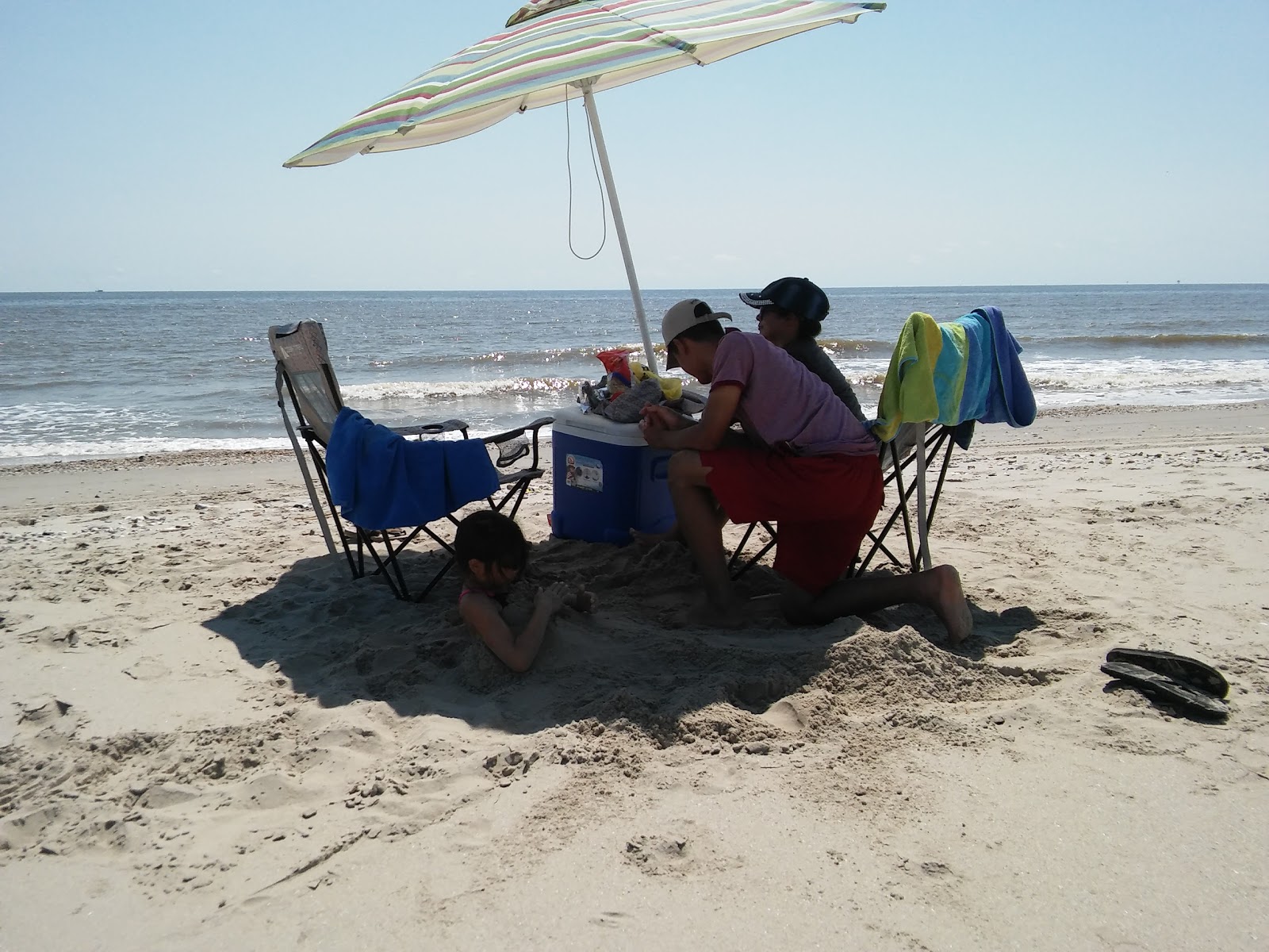 Fotografie cu Holly beach - locul popular printre cunoscătorii de relaxare