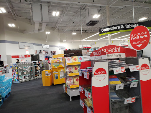 Office Supply Store «Staples», reviews and photos, 265 Chelmsford St, Chelmsford, MA 01824, USA