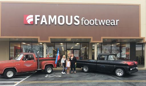 Shoe Store «Famous Footwear», reviews and photos, 3238 Kirkwood Hwy, Wilmington, DE 19808, USA