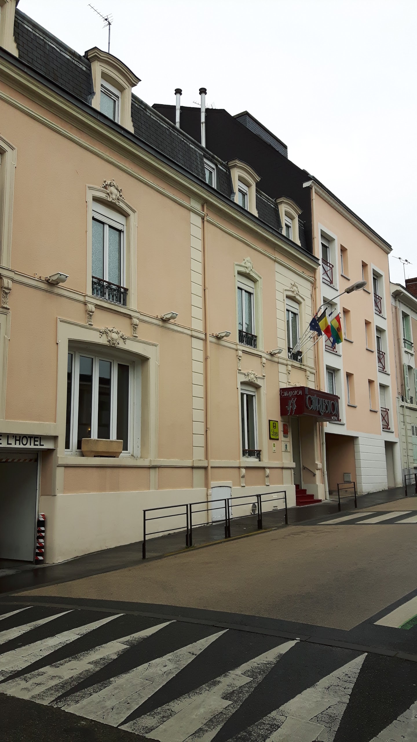 Photo n° 3 de l'avis de JPB.u fait le 21/03/2017 à 09:50