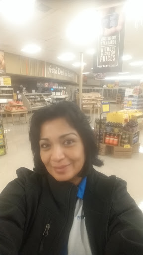 Grocery Store «Food Lion», reviews and photos, 980 Kildaire Farm Rd, Cary, NC 27511, USA