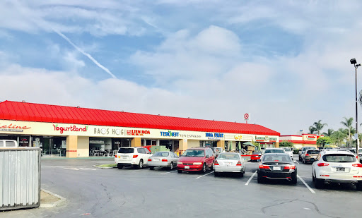 Asian Grocery Store «Hoa Binh Garden Grove Supermarket», reviews and photos, 13922 Brookhurst St, Garden Grove, CA 92843, USA