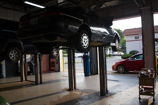 Auto Repair Shop «M & J All In One Auto Repair», reviews and photos, 2021 Bloomingdale Rd, Glendale Heights, IL 60139, USA