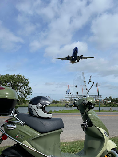 Motor Scooter Dealer «Blitz Moped», reviews and photos, 2924 Main St #102, Dallas, TX 75226, USA