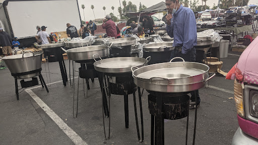 Drive-in Movie Theater «Van Buren Drive-In Theatre and Swap Meet», reviews and photos, 3035 Van Buren Boulevard, Riverside, CA 92503, USA