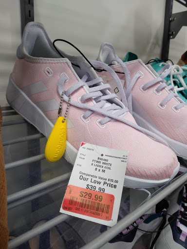 Clothing Store «Burlington Coat Factory», reviews and photos, 22331 Eureka Rd, Taylor, MI 48180, USA