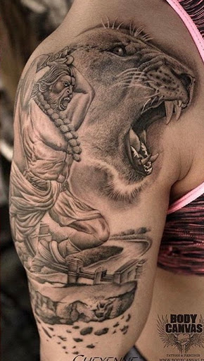 Explore kneecap tattoo ideas, creative tattoo ideas in Rome, available at Body Canvas