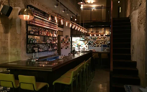 A La Bar image