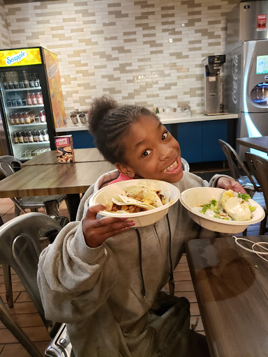 Mexican Restaurant «QDOBA Mexican Eats», reviews and photos, 12376 S Apopka Vineland Rd, Orlando, FL 32836, USA