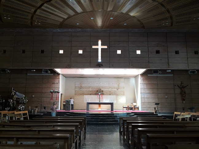 Opiniones de Parroquia Nuestra Señora del Rosario en Las Condes - Iglesia