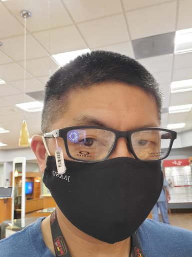 Golden Optometric West Covina image