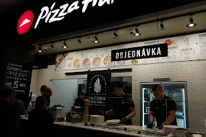 Pizza Hut Praha OC Palladium image